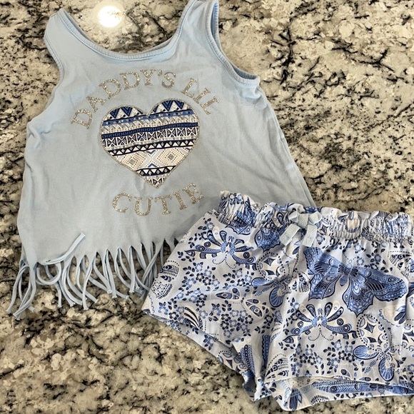 5/$30 The Children’s Place Outfit 2T Daddy’s Girl